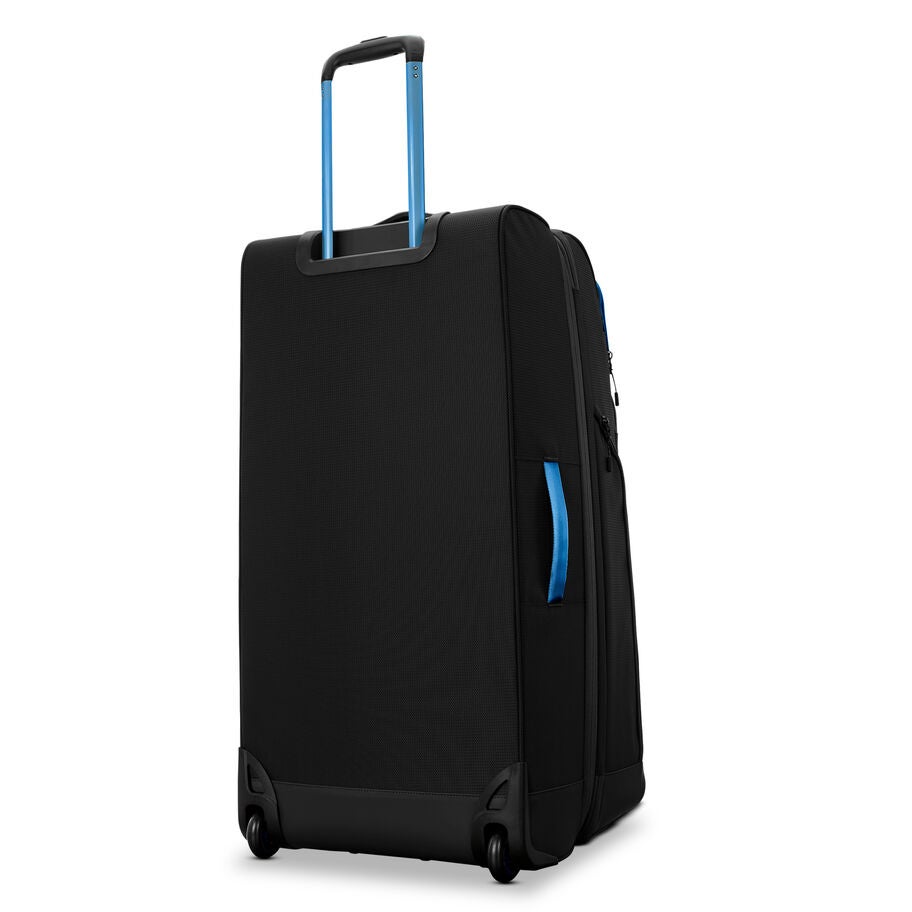 Hi-Life Large Wheeled Duffel in the color Black/Blue. image number 4