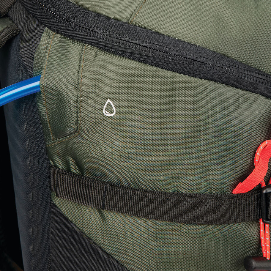 Pathway 2.0 45L Backpack in the color Forest Green/Black. image number 6