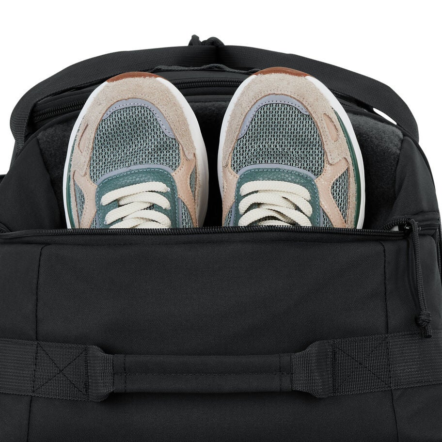 Pathsetter Medium Wheeled Duffel in the color Black. image number 5