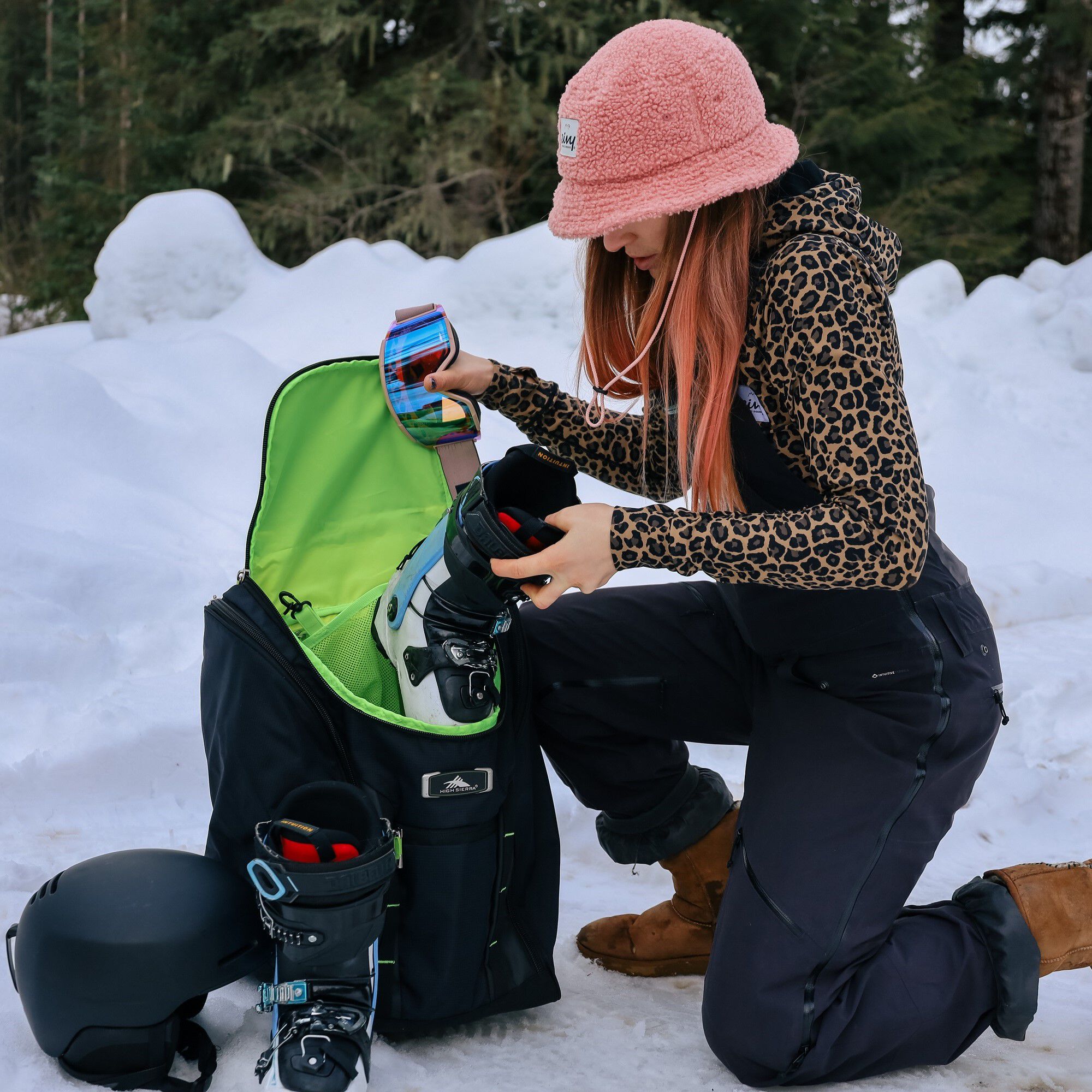 Deluxe Trapezoid Boot Bag
