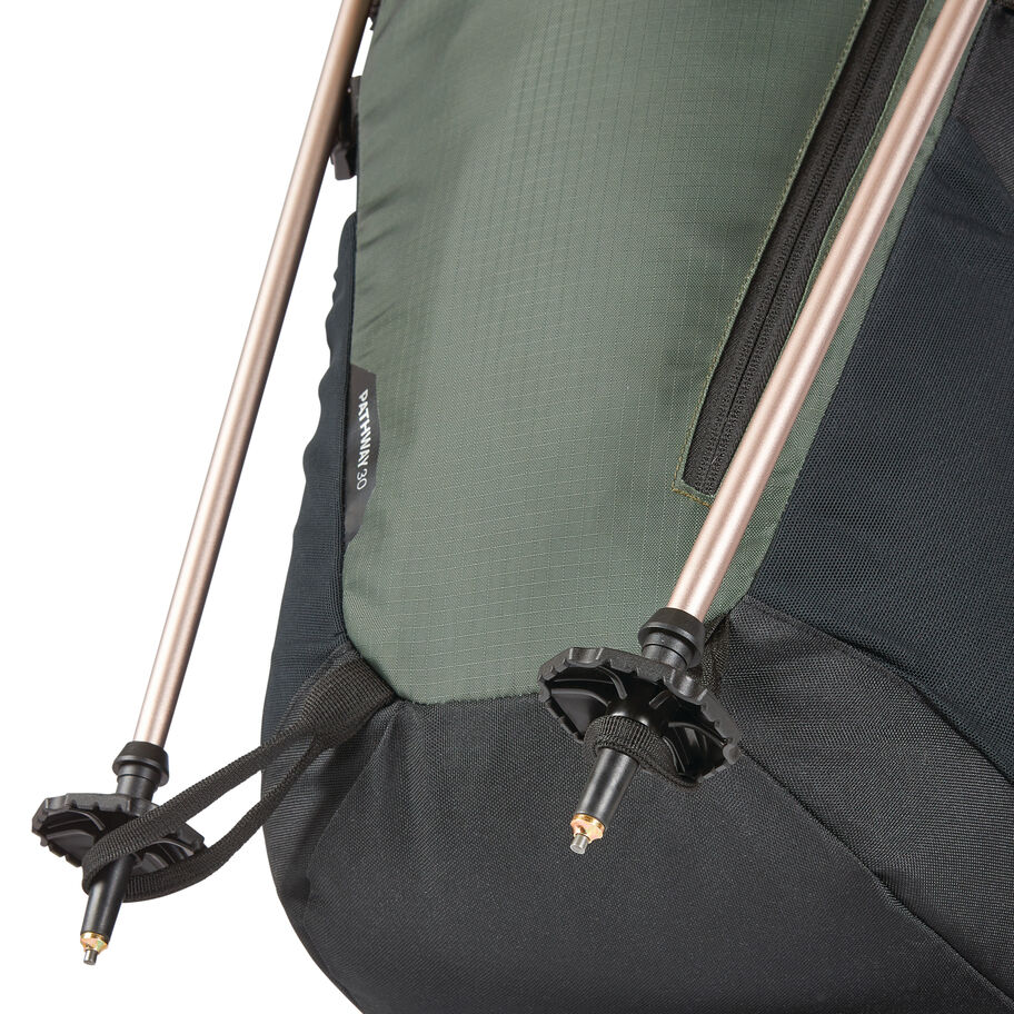 Pathway 2.0 30L Backpack in the color Forest Green/Black. image number 6