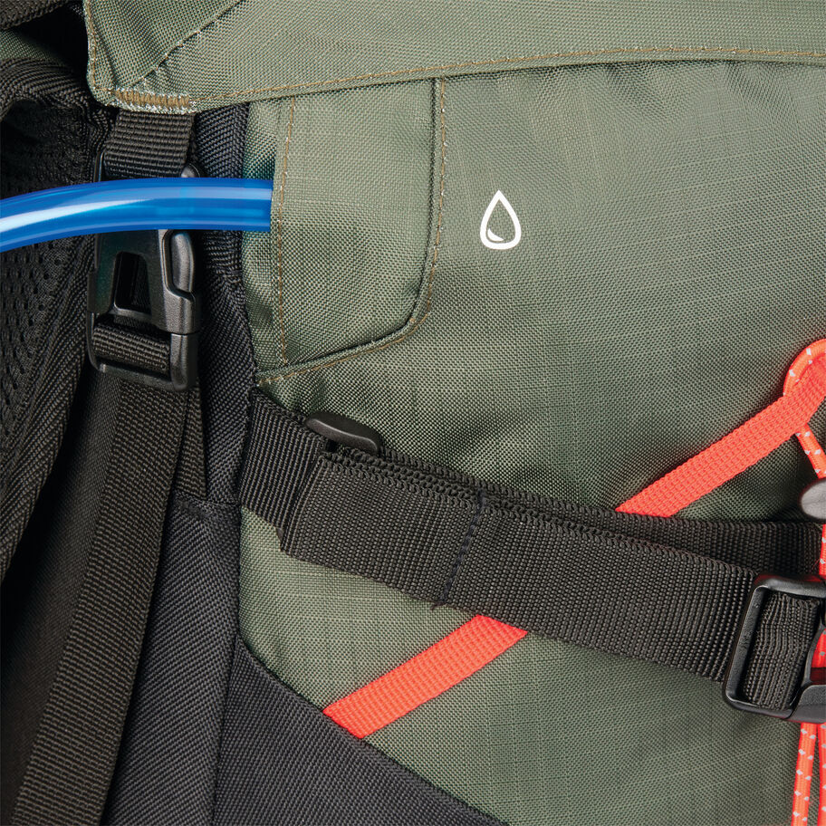 Pathway 2.0 60L Backpack in the color Forest Green/Black. image number 7