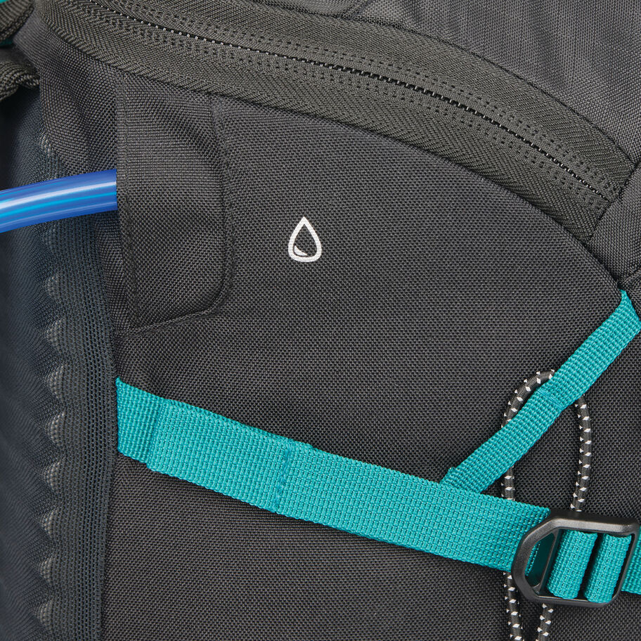 Pathway 2.0 30L Backpack in the color Black. image number 5
